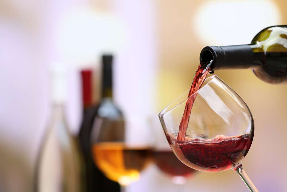 Wie viele Gläser enthält eine 75-cl-Flasche Wein? – Château de Berne