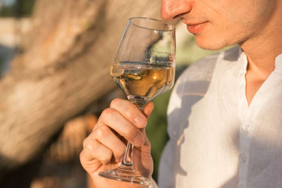 Everything you need to know about the nose of white wine