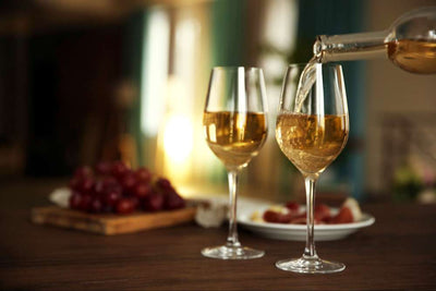 Alles wat u moet weten over de aroma's van witte wijnen