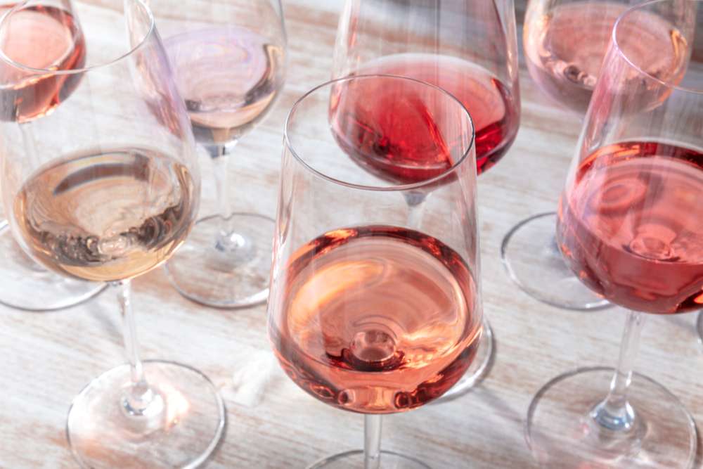 d'où provient la couleur du vin rosé