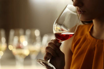 Learn to taste wine in 3 steps